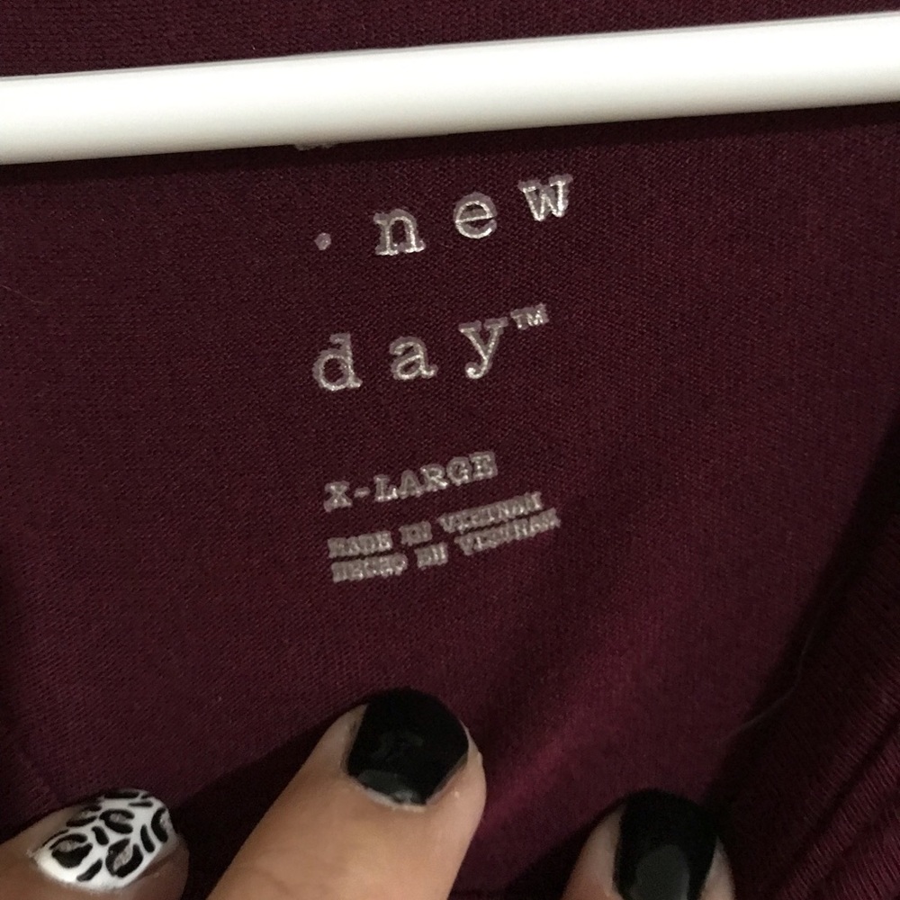 Tank tops - Picture 4 of 8